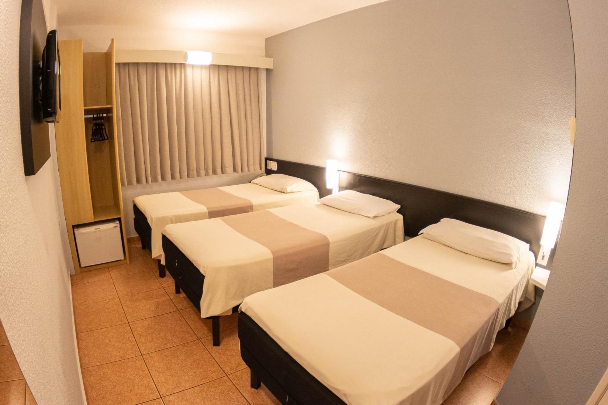 Hotel Ibis Taubaté Exterior foto